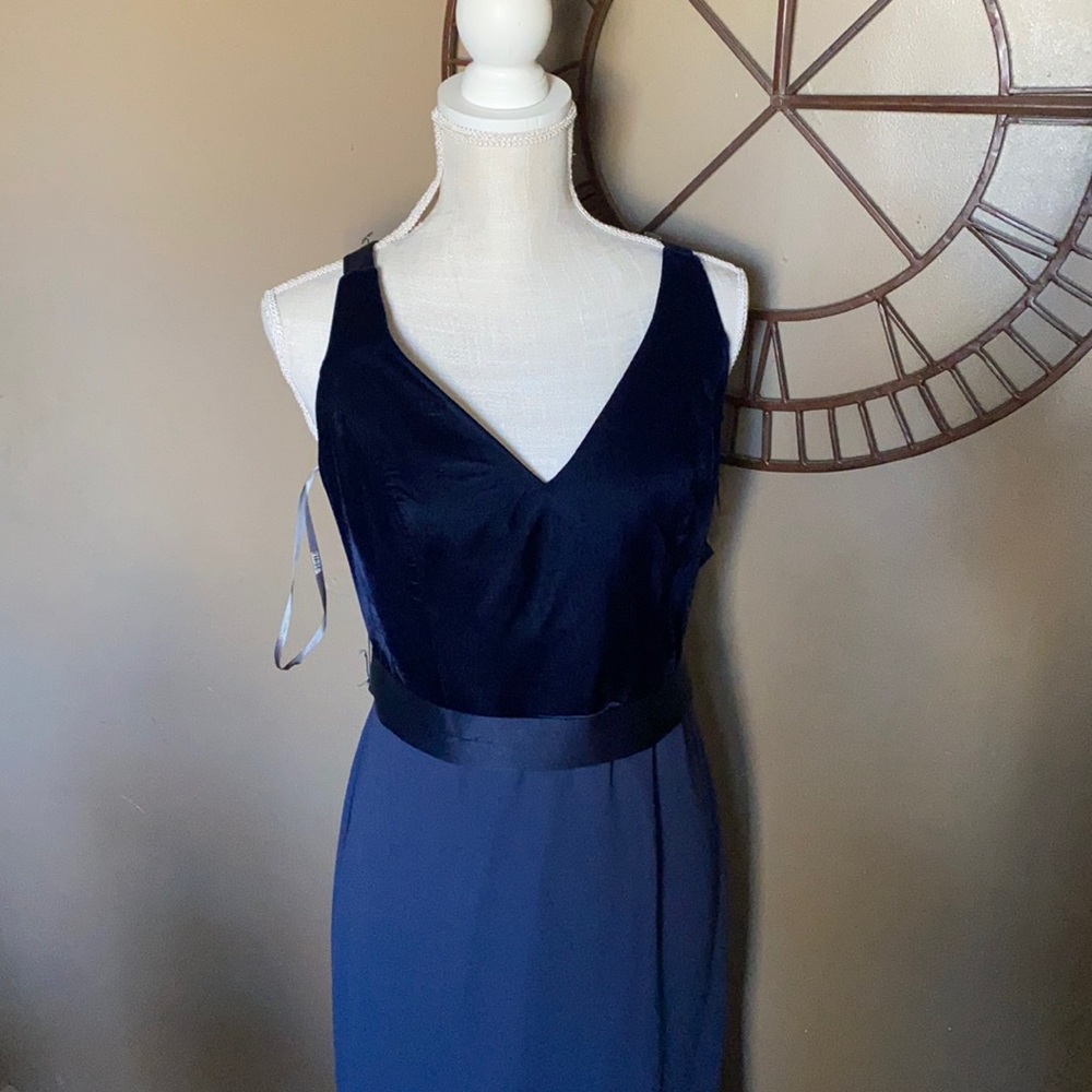 Long v neck creo with satin straps